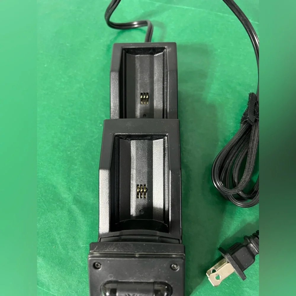 NYKO Charge Base for use with Xbox double controllers